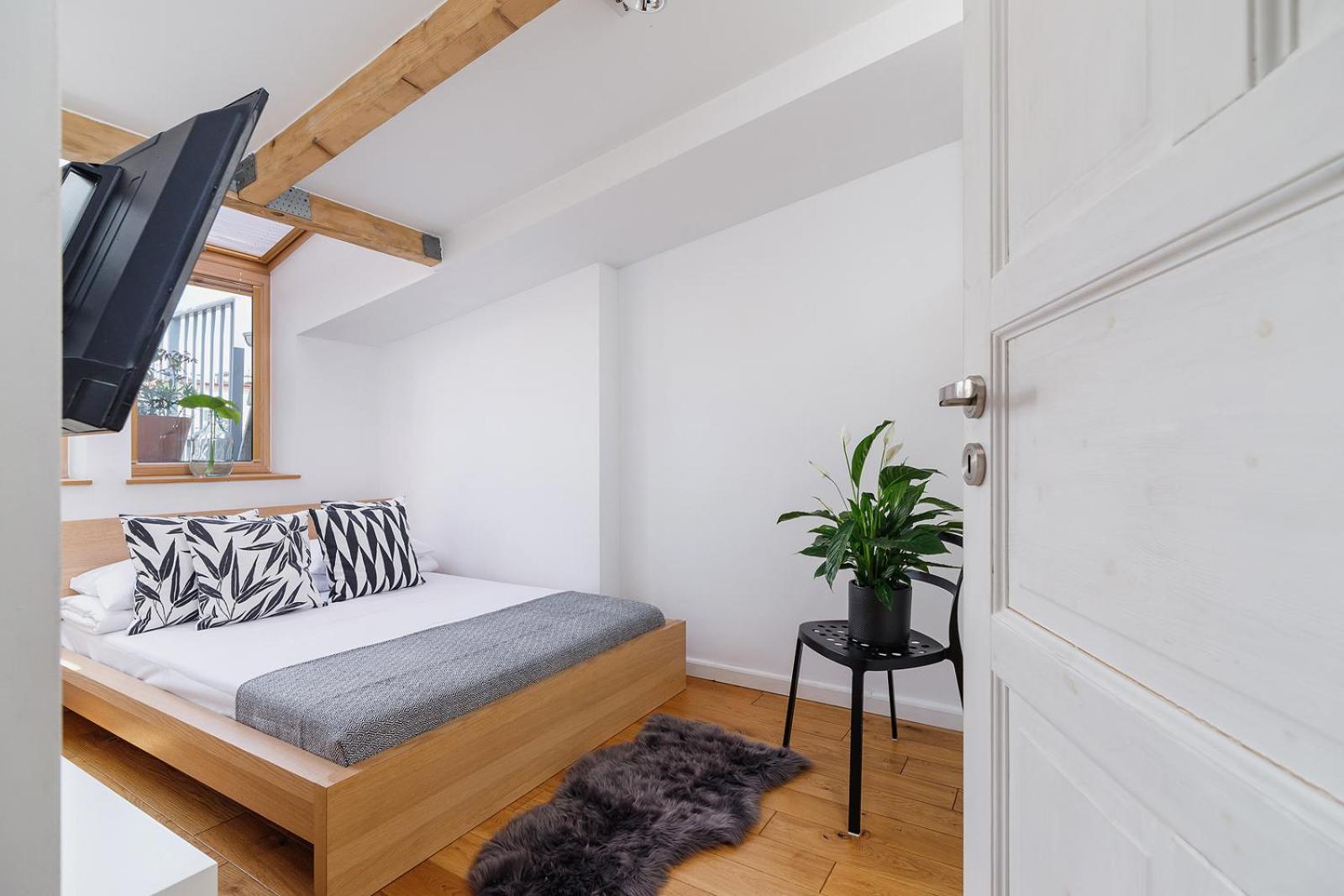 2 Bedroom Apartment With Terrace- Pilsudskiego 11 Краков Экстерьер фото